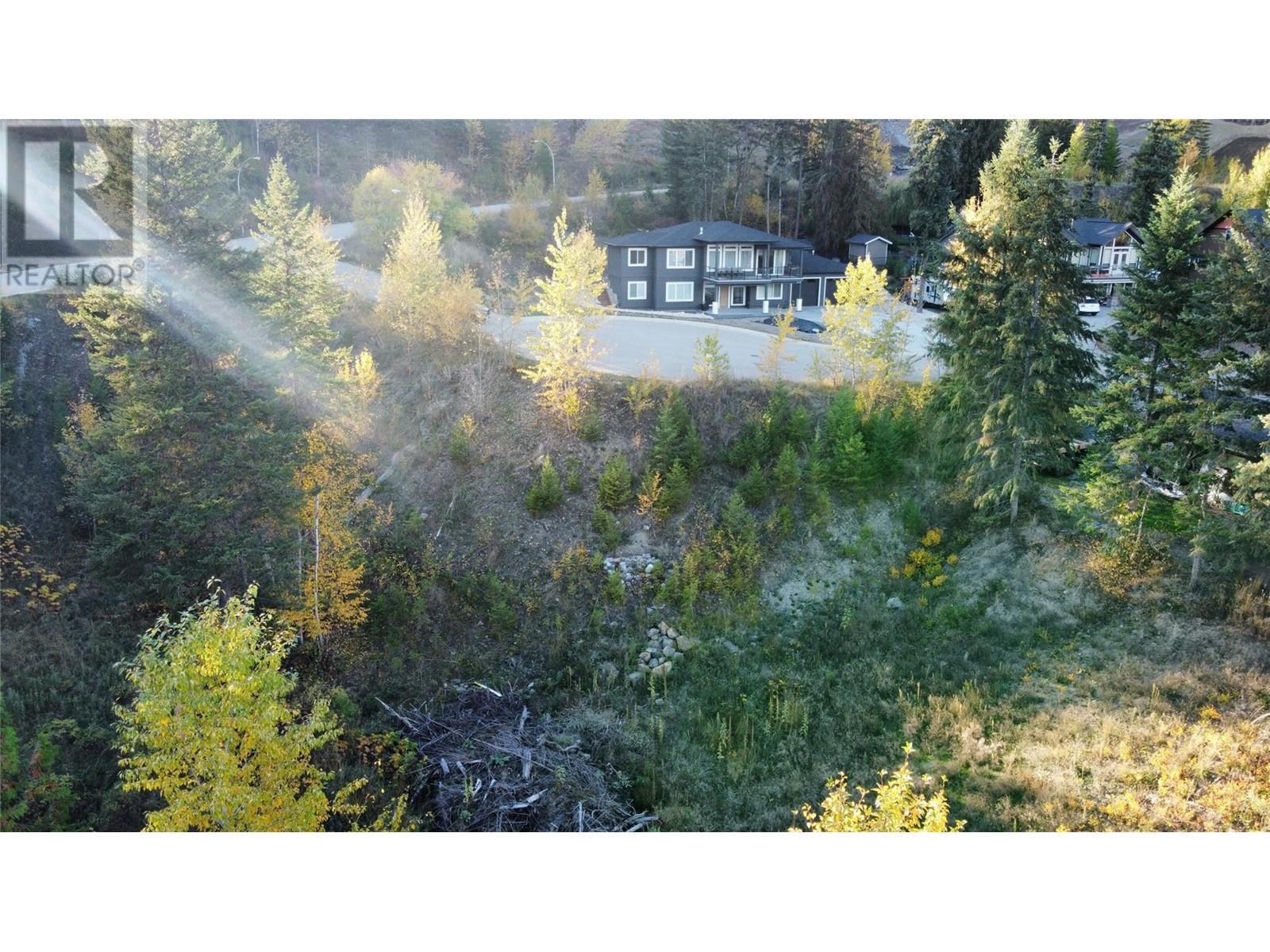 2571 Cedar Ridge Court. Lumby, British Columbia