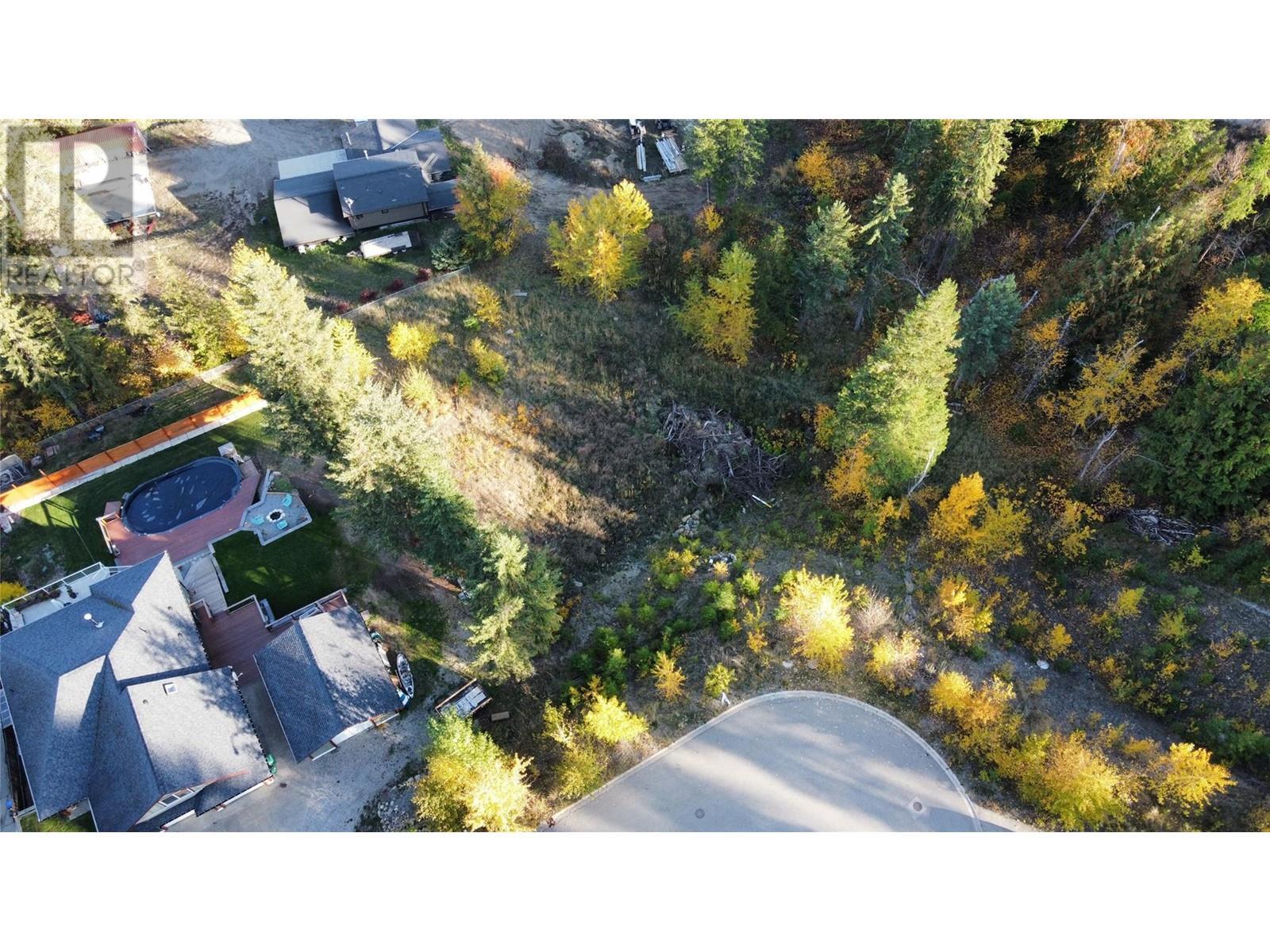 2571 Cedar Ridge Court. Lumby, British Columbia