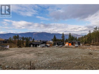 1960 Northern Flicker Court Unit# 8. Kelowna, British Columbia