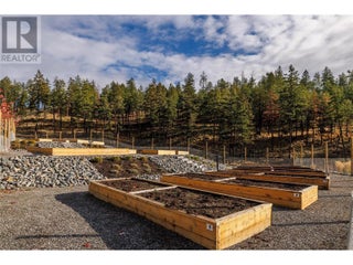 1960 Northern Flicker Court Unit# 8. Kelowna, British Columbia