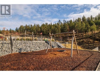 1960 Northern Flicker Court Unit# 8. Kelowna, British Columbia