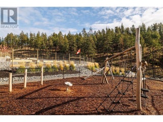 1960 Northern Flicker Court Unit# 8. Kelowna, British Columbia