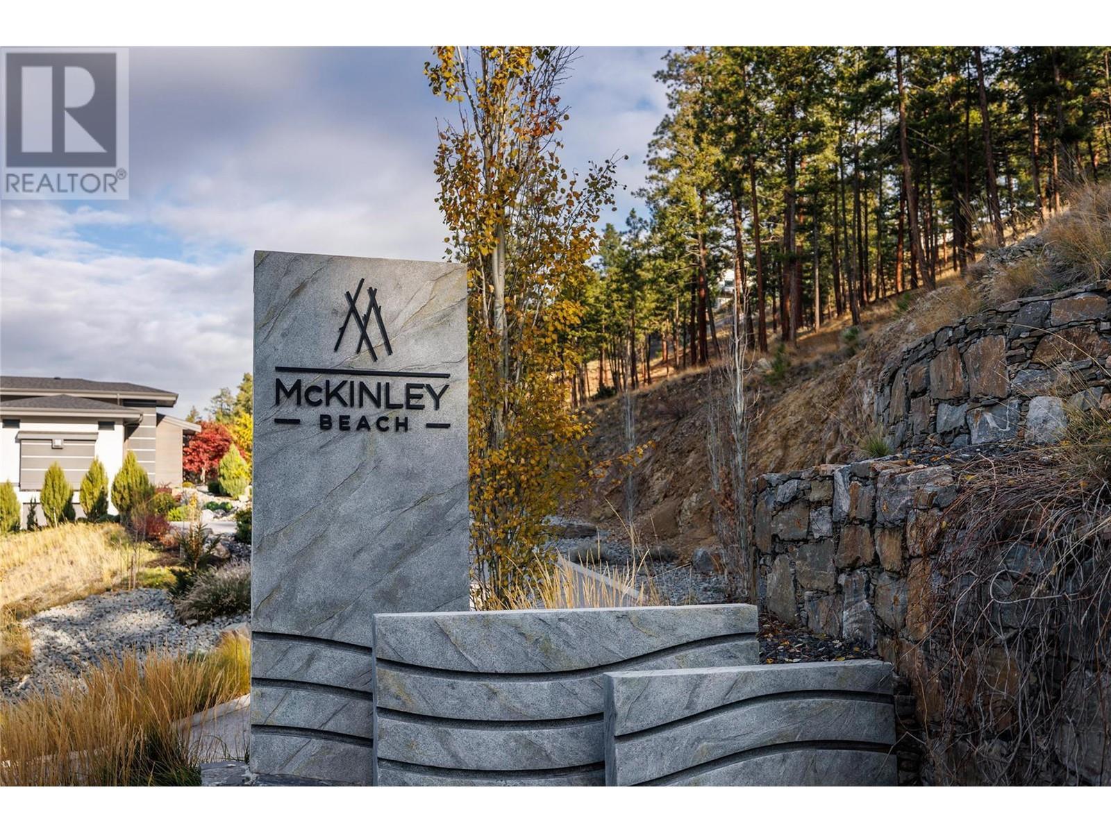 1960 Northern Flicker Court Unit# 8. Kelowna, British Columbia