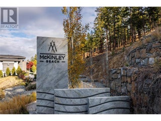 1960 Northern Flicker Court Unit# 8. Kelowna, British Columbia