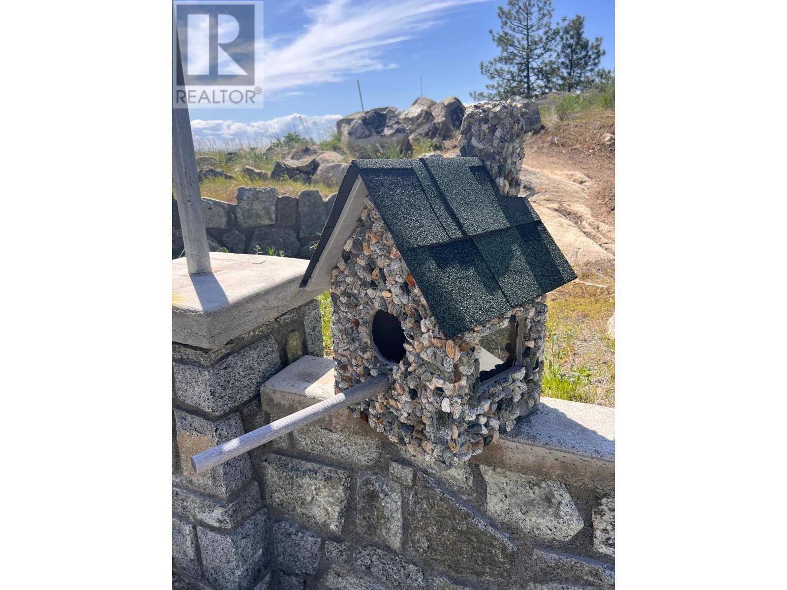 210 Peregrine Place. Osoyoos, British Columbia