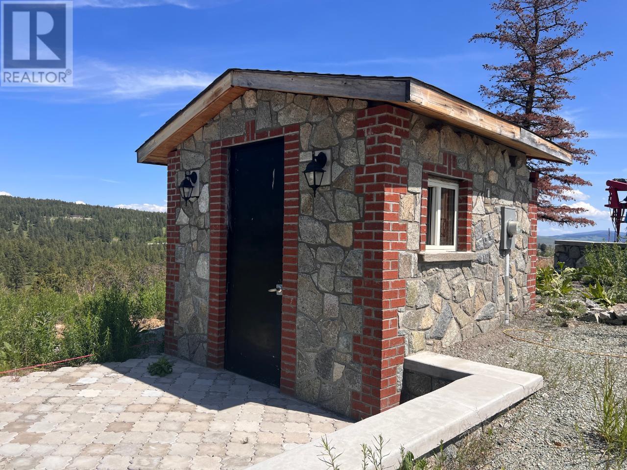 210 Peregrine Place. Osoyoos, British Columbia