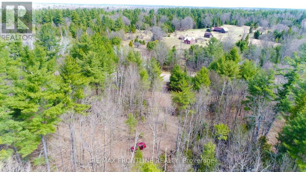 11547 Highway 511 Lanark Rd Road, Greater Madawaska