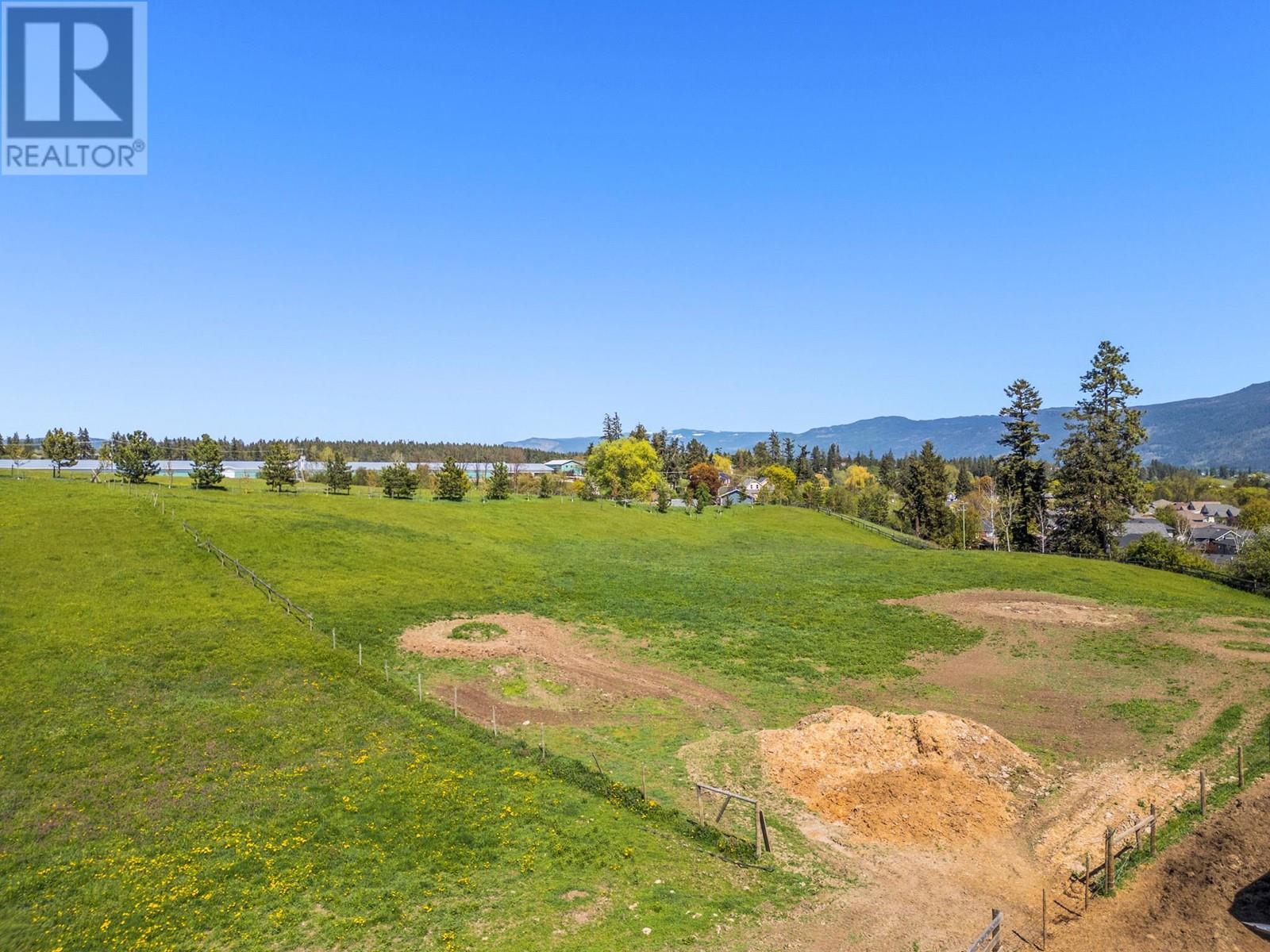 4000 Noble Road. Armstrong, British Columbia