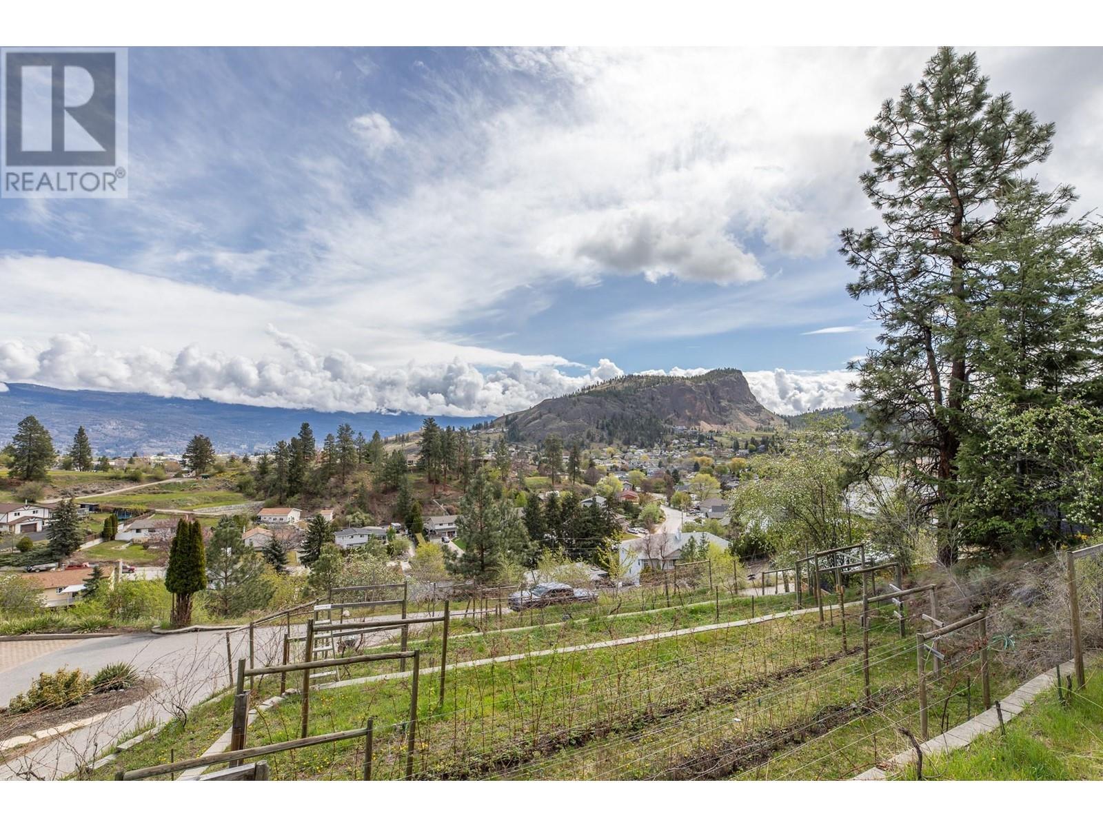 12596 Taylor Place. Summerland, British Columbia