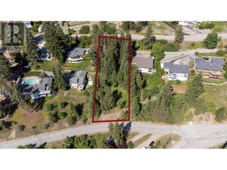 1525 Scott Crescent. West Kelowna, British Columbia