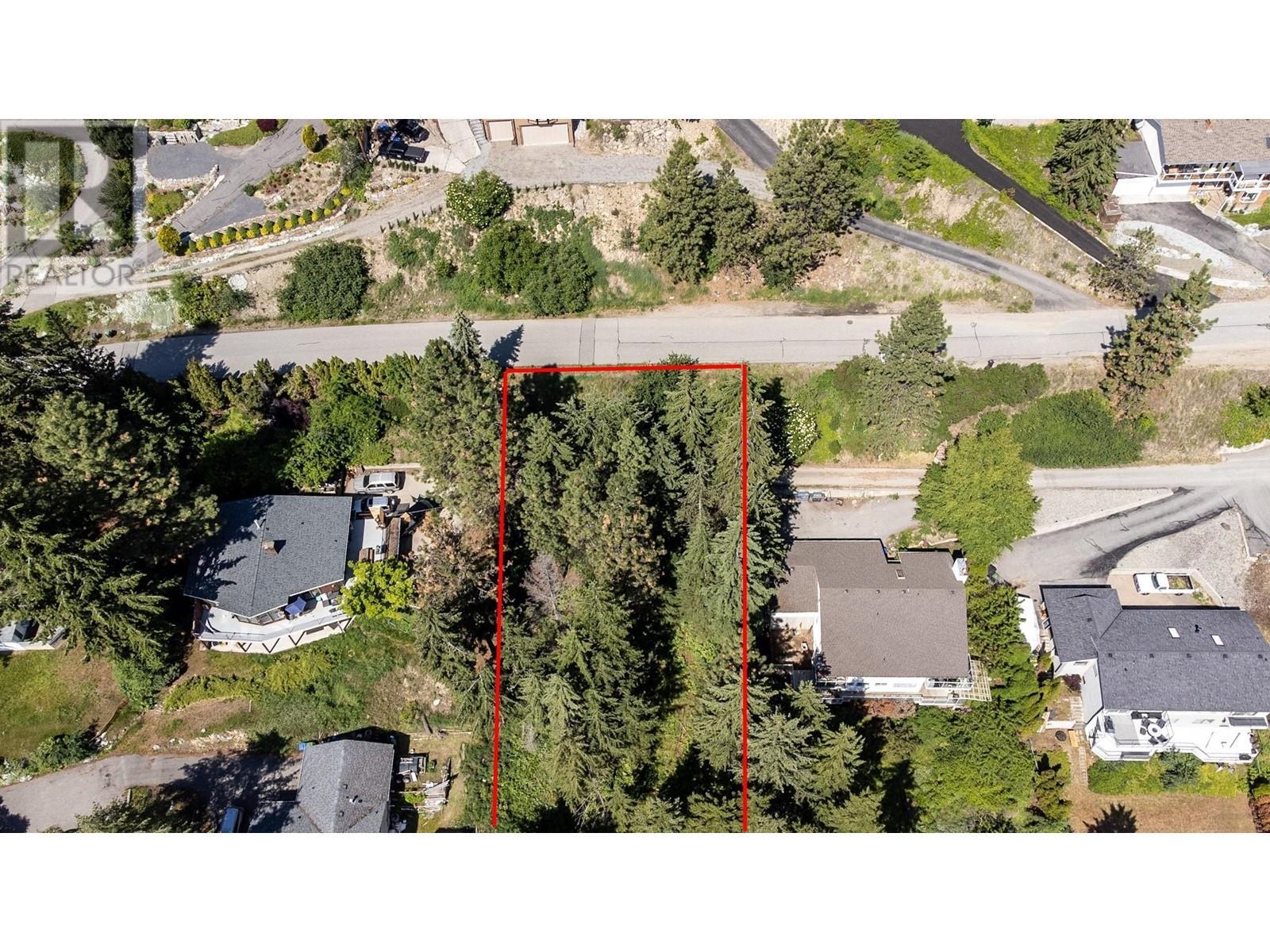 1525 Scott Crescent. West Kelowna, British Columbia