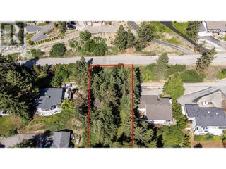 1525 Scott Crescent. West Kelowna, British Columbia