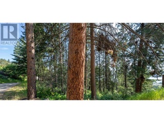 1525 Scott Crescent. West Kelowna, British Columbia