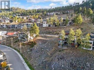 3332 Black Pine Lane. Kelowna, British Columbia