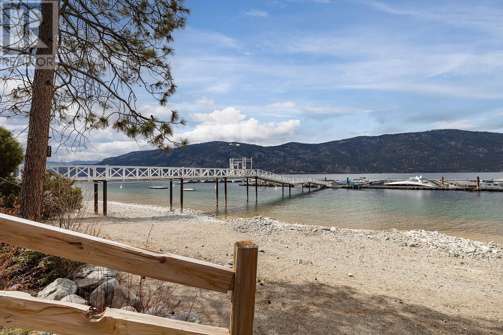 3332 Black Pine Lane. Kelowna, British Columbia