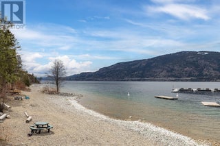 3332 Black Pine Lane. Kelowna, British Columbia