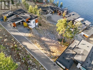 3332 Black Pine Lane. Kelowna, British Columbia