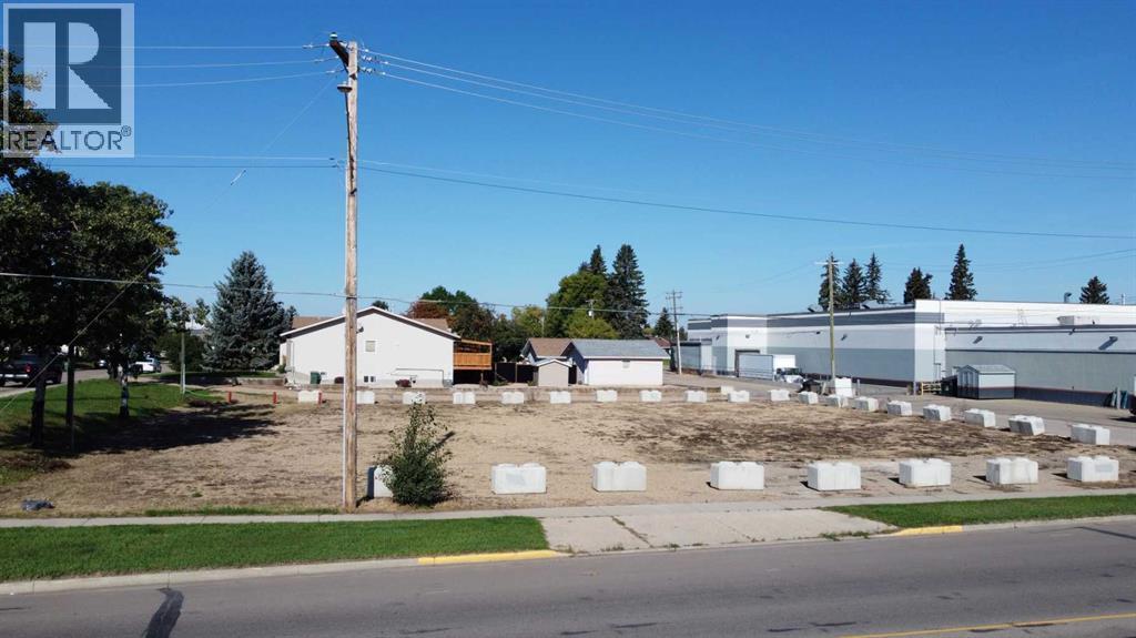 4420 50 Street, Ponoka