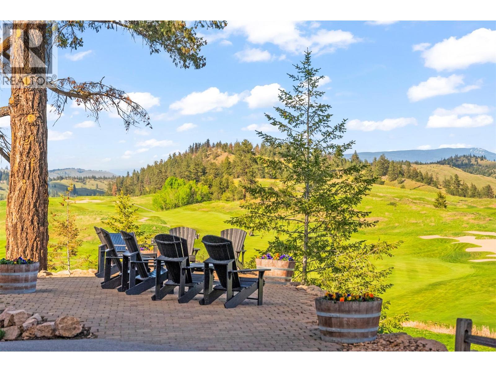 501 Vardon Lane. Vernon, British Columbia