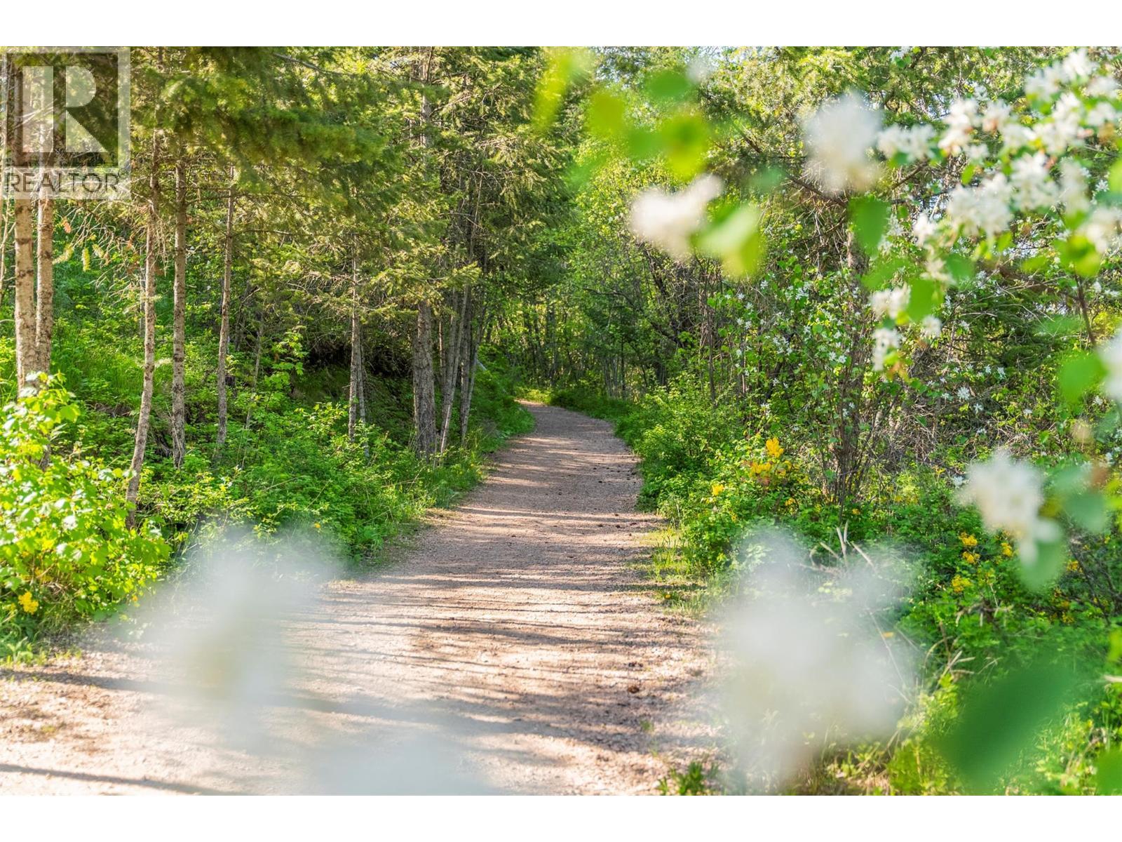 501 Vardon Lane. Vernon, British Columbia