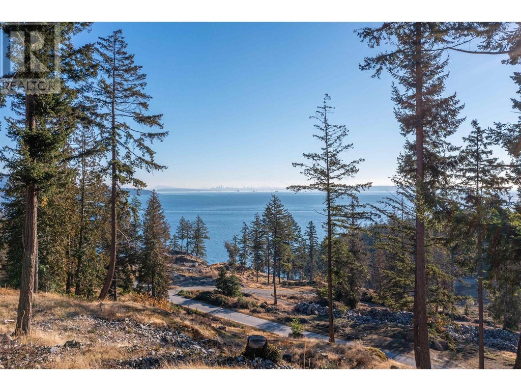 818 Mcintosh Lane, Bowen Island