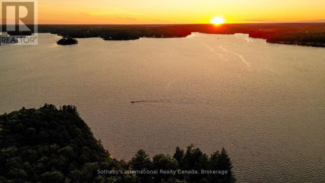 8 - 1124 Coate Road, Muskoka Lakes (cardwell)
