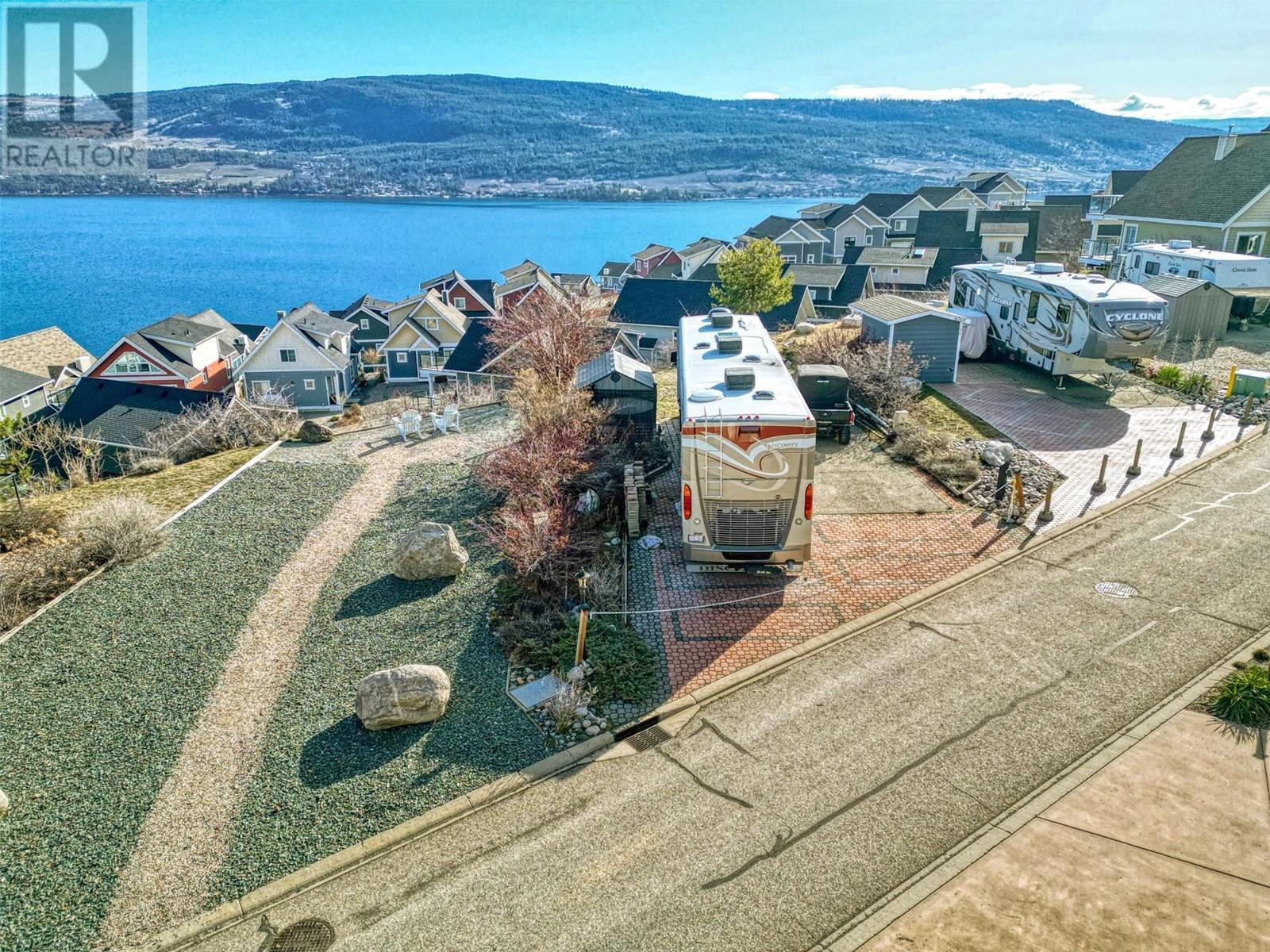6755 La Palma Loop Unit# 225. Kelowna, British Columbia