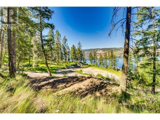 5649 Cosens Bay Road Unit# 28 Lot# 28. Coldstream, British Columbia