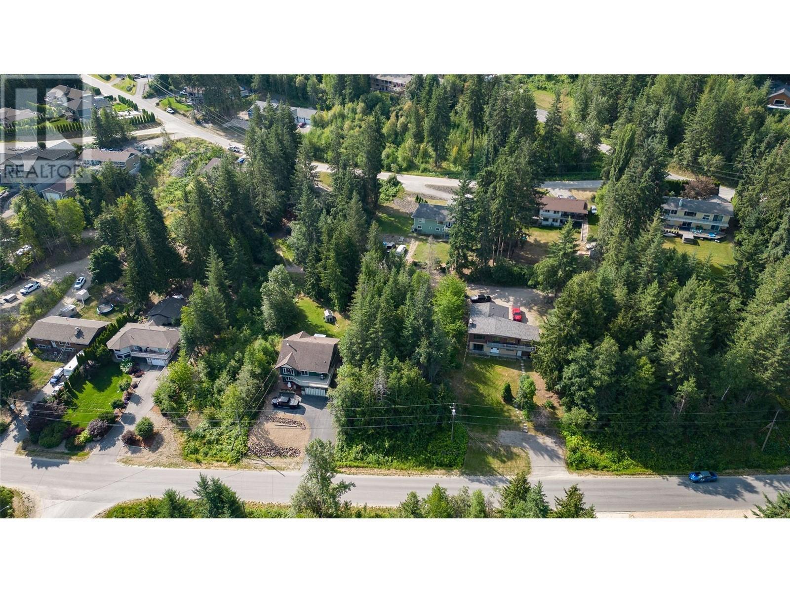 46 Centennial Drive. Blind Bay, British Columbia