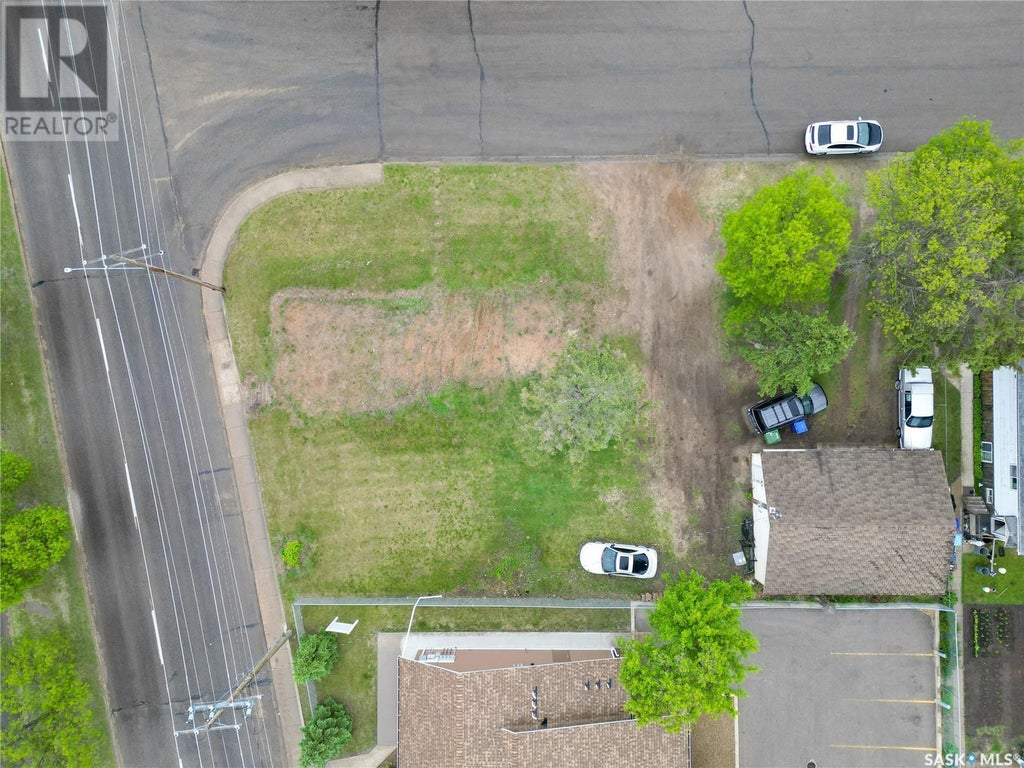 602 6th Avenue E, Prince Albert