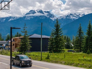 2004 Lanzo Lane Lot# Sl 3. Revelstoke, British Columbia