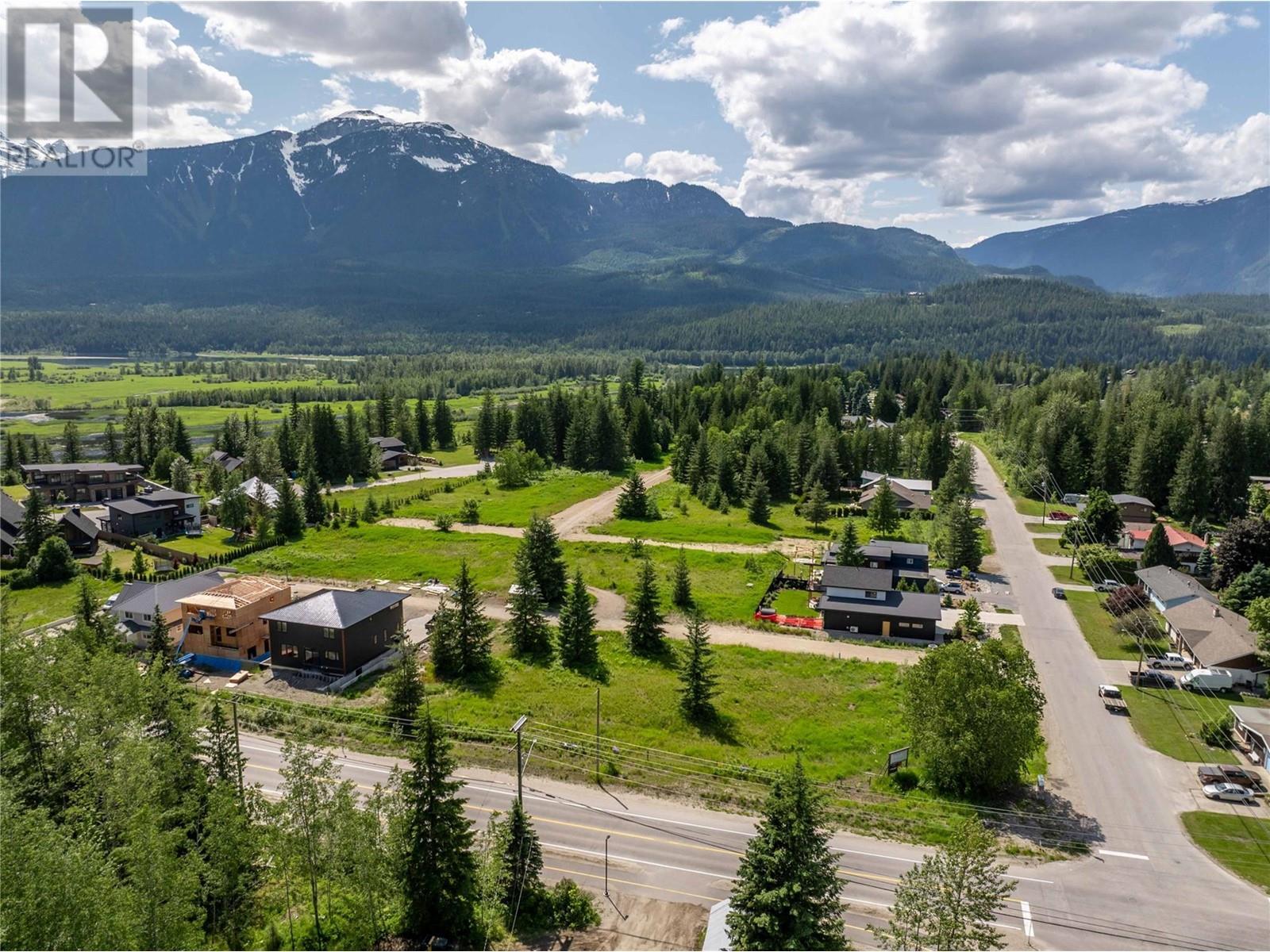 2004 Lanzo Lane Lot# Sl 3. Revelstoke, British Columbia