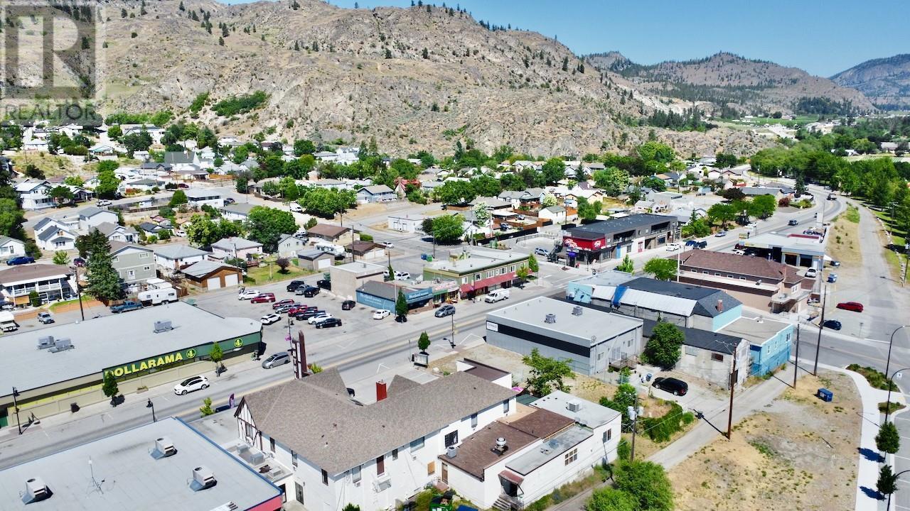 6363 & 6365 Main Street. Oliver, British Columbia
