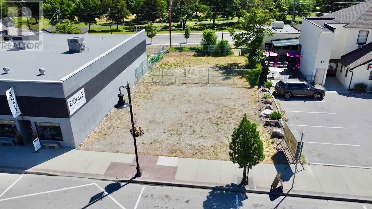 6363 & 6365 Main Street. Oliver, British Columbia