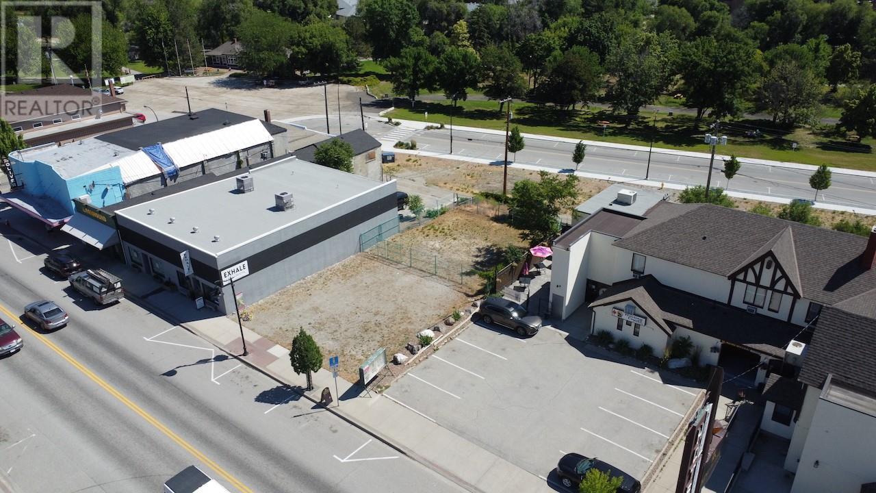 6363 & 6365 Main Street. Oliver, British Columbia