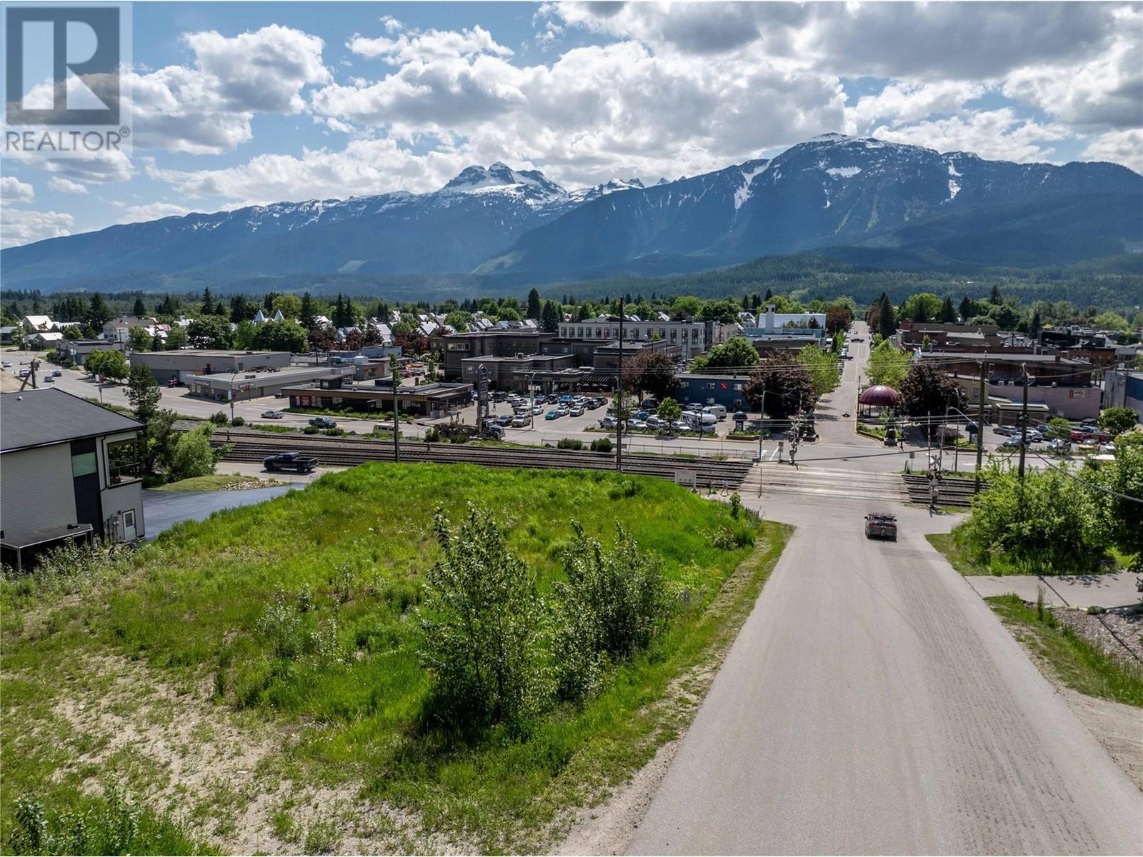 98 Track Street. Revelstoke, British Columbia