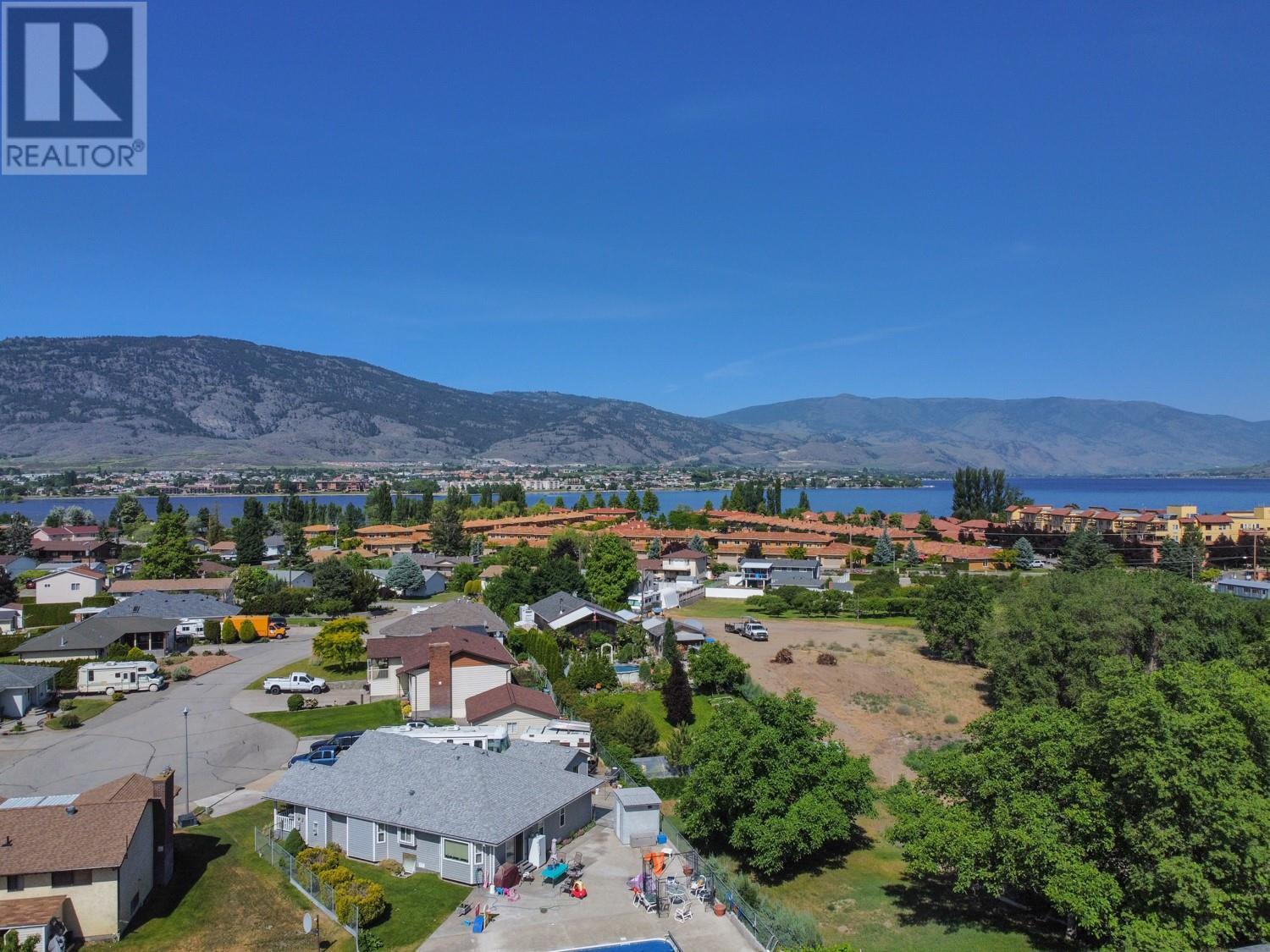 7010/7012 Tamarack Drive. Osoyoos, British Columbia