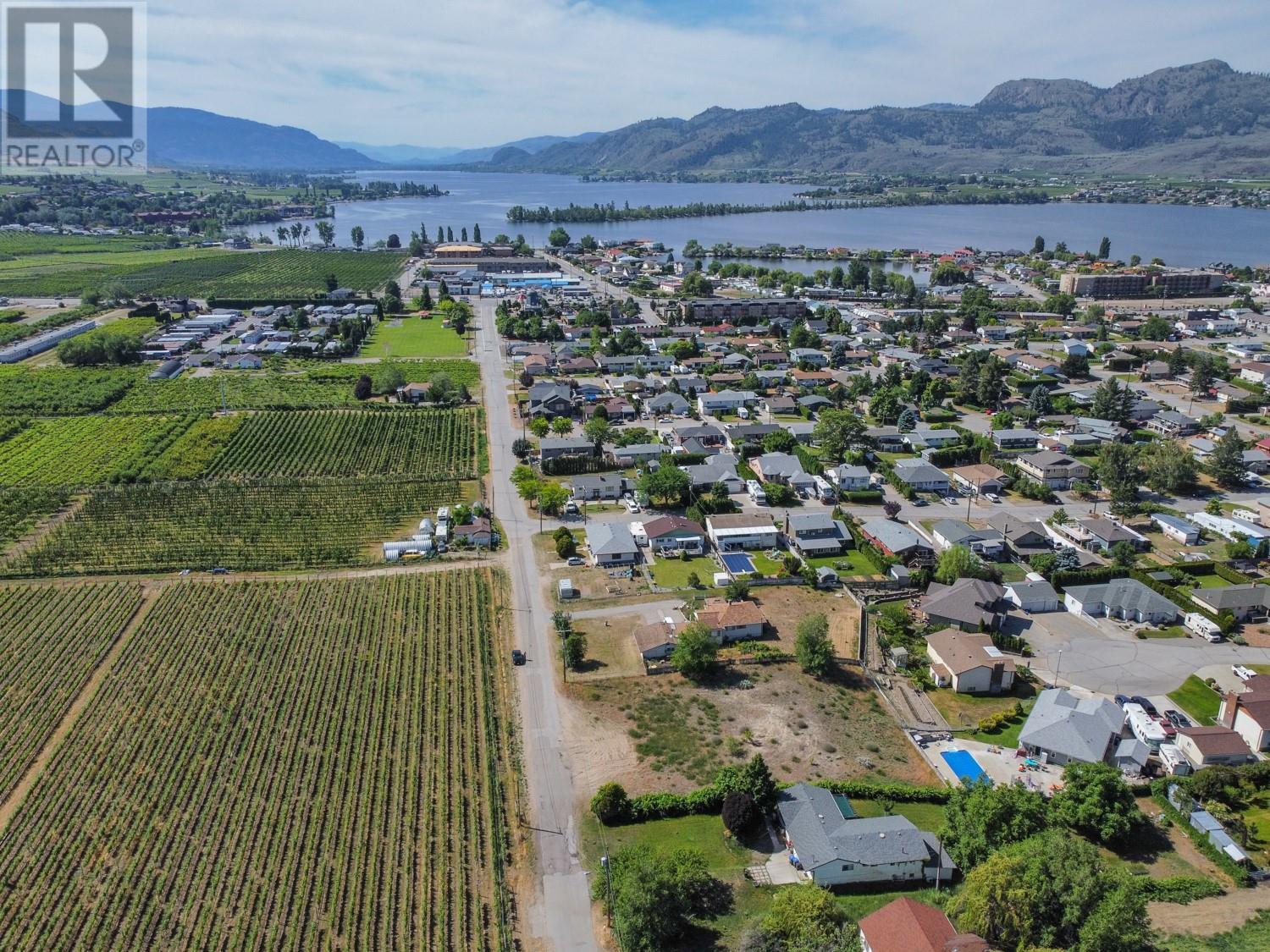 7010/7012 Tamarack Drive. Osoyoos, British Columbia