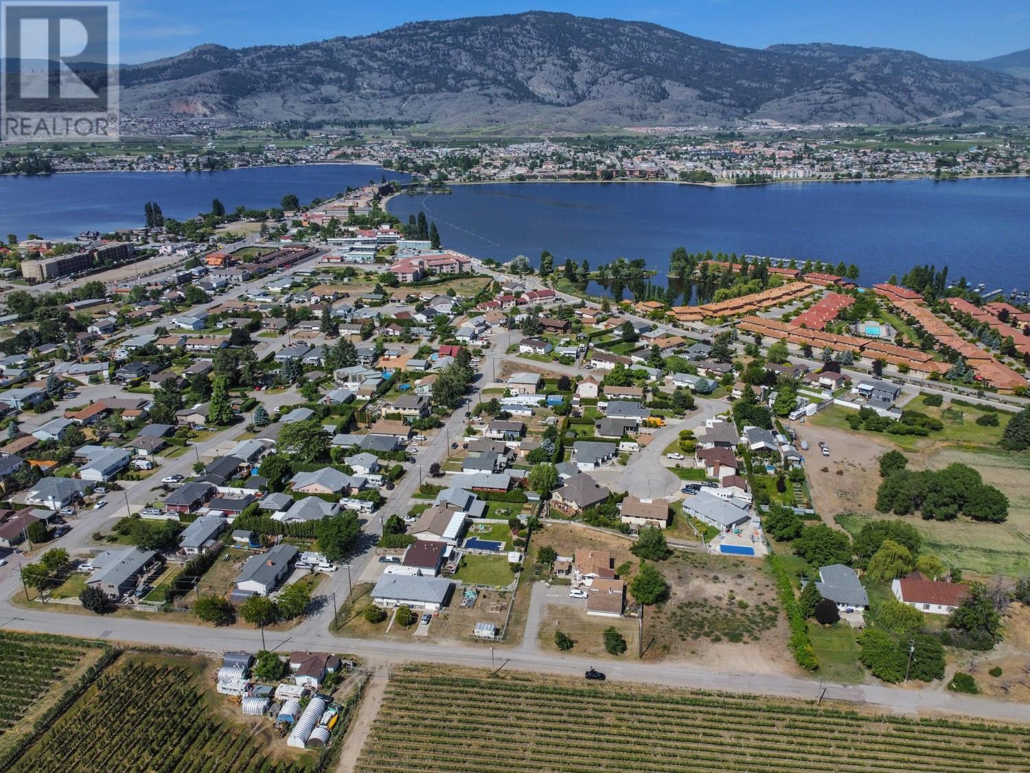 7010/7012 Tamarack Drive. Osoyoos, British Columbia