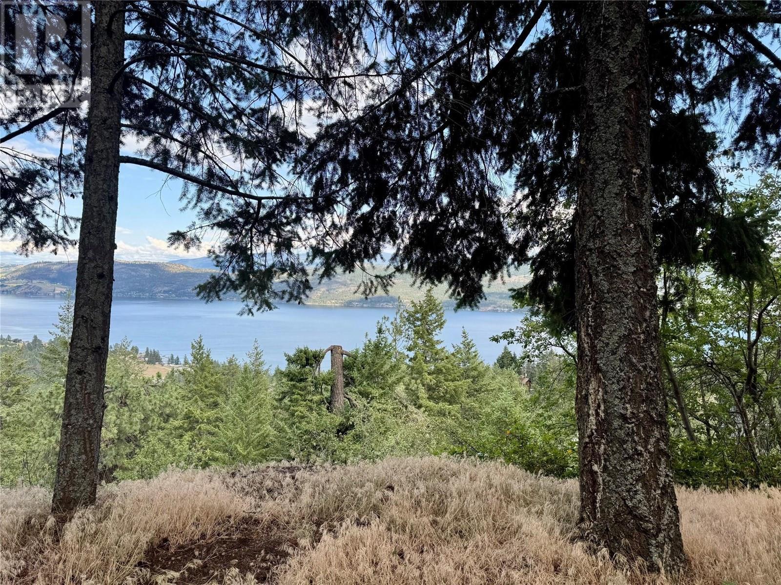 90 Crown Crescent. Vernon, British Columbia