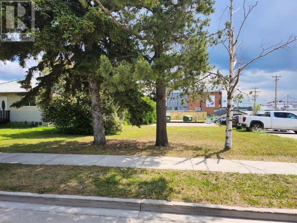 4921 5 Avenue, Edson