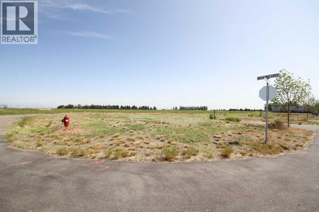 1 Meadows Way, Taber