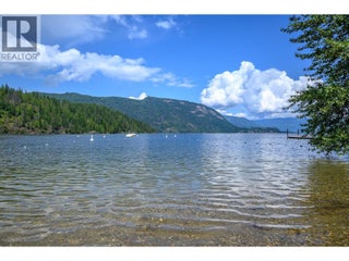 710 Westminster Road. Swansea Point, British Columbia