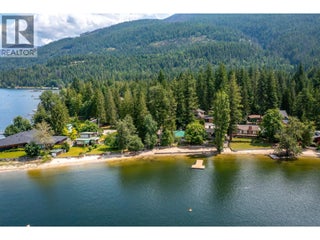 710 Westminster Road. Swansea Point, British Columbia