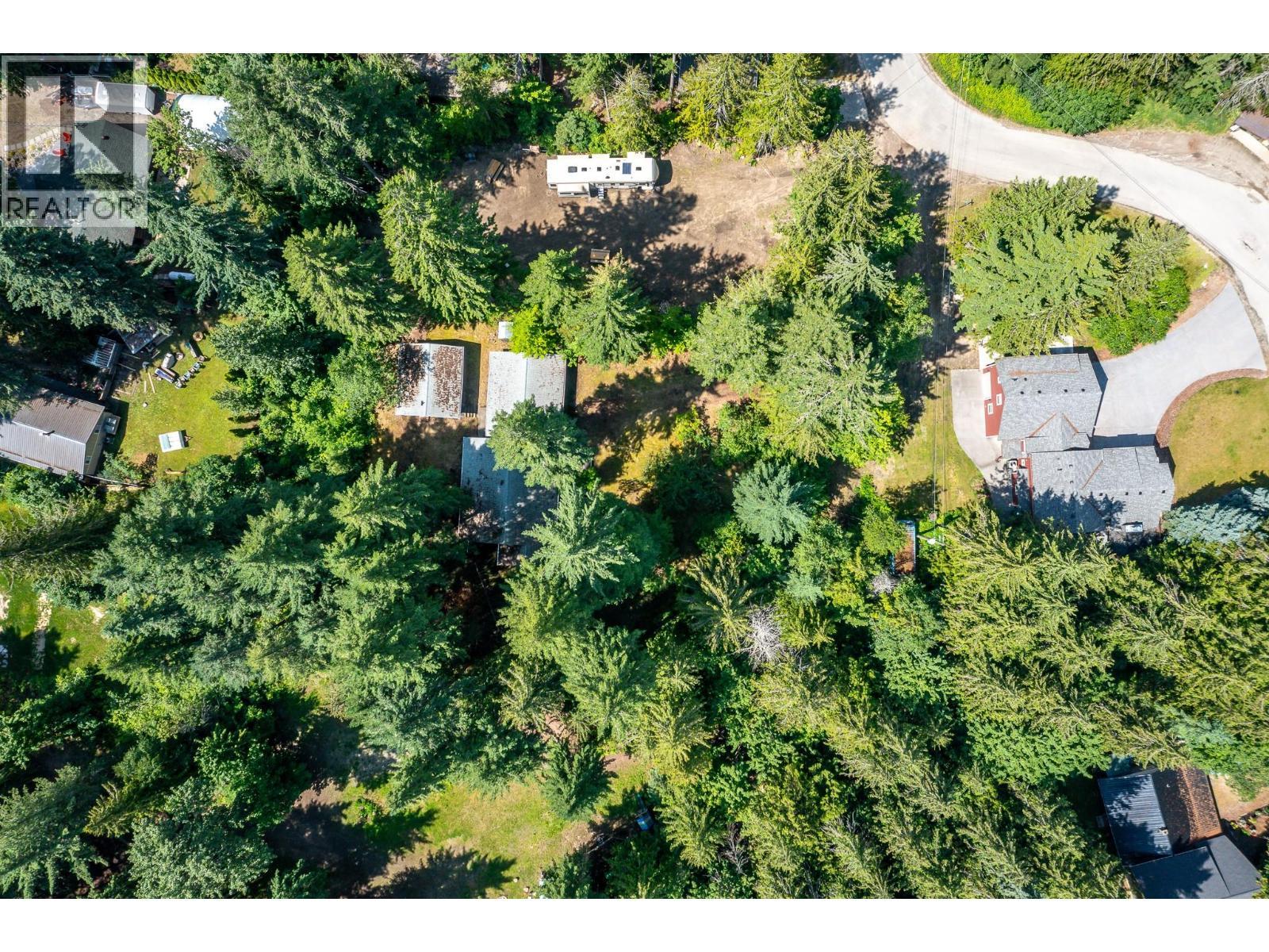 714 Westminster Road. Swansea Point, British Columbia