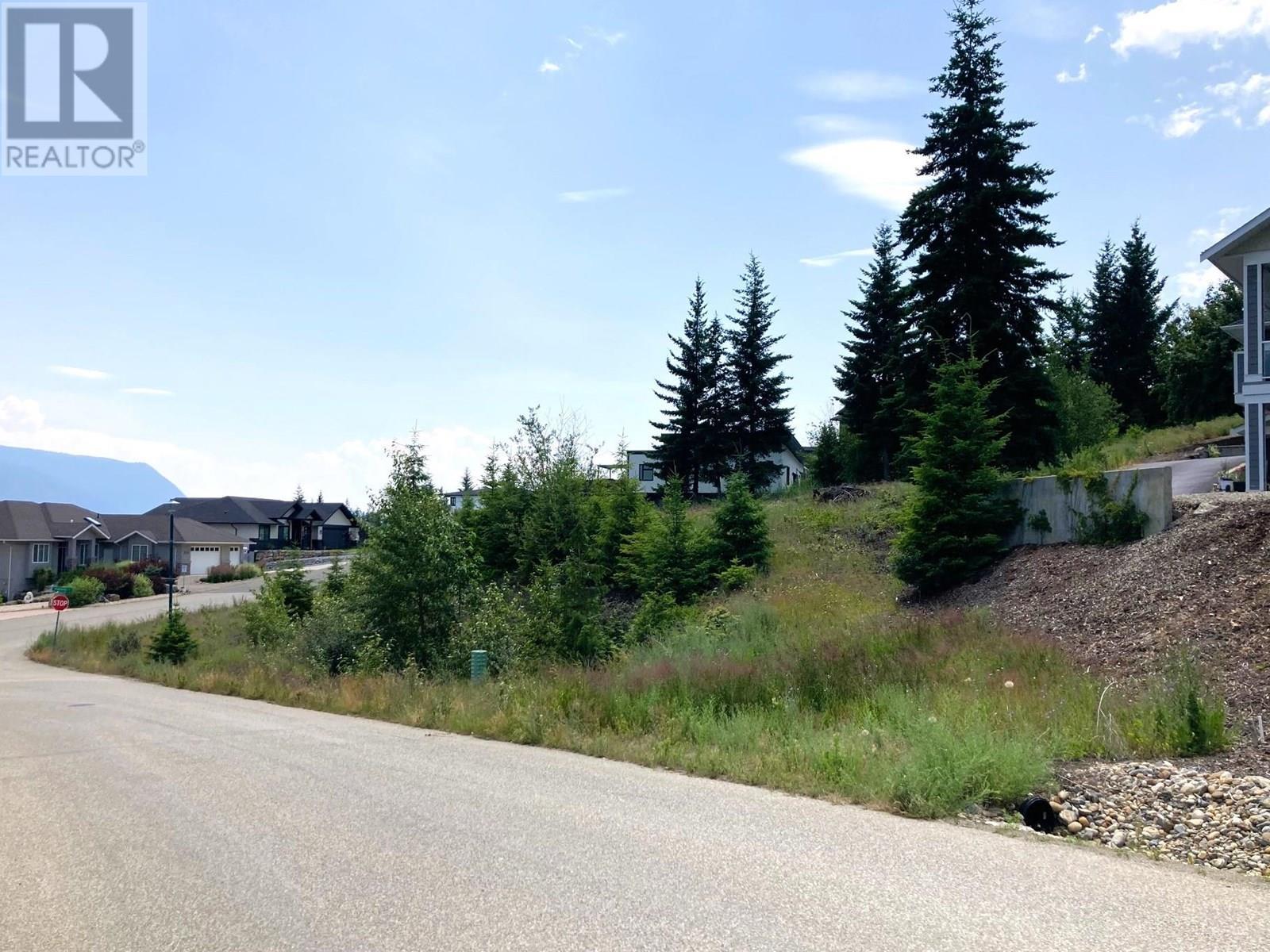 2555 Highlands Drive. Blind Bay, British Columbia