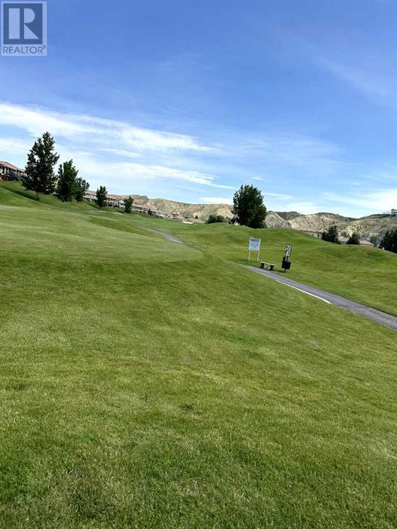 260 Canyon Boulevard W, Lethbridge