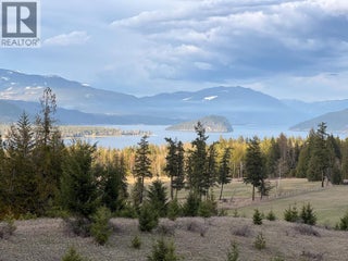 890 Dilworth Road. Sorrento, British Columbia