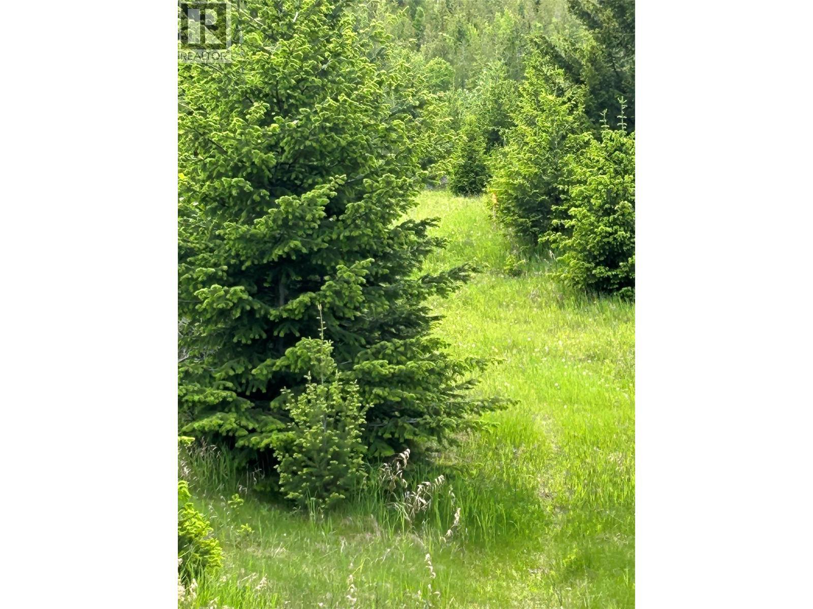 890 Dilworth Road. Sorrento, British Columbia