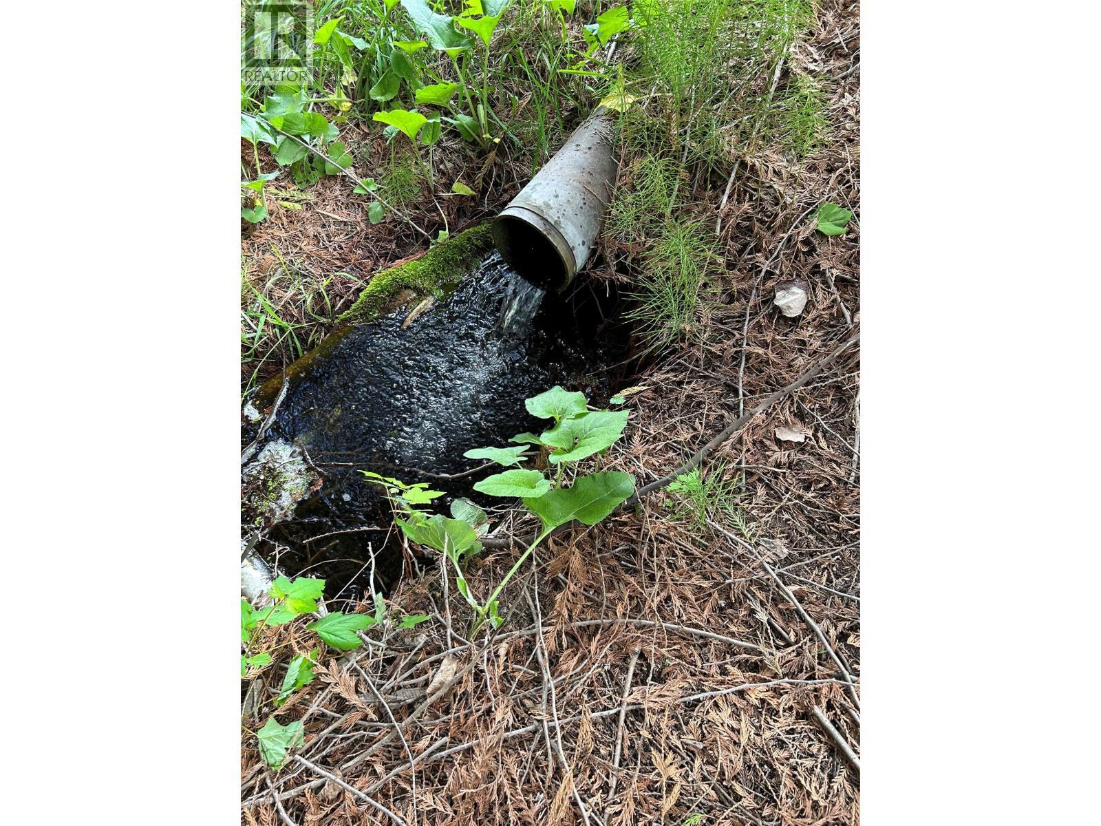 890 Dilworth Road. Sorrento, British Columbia